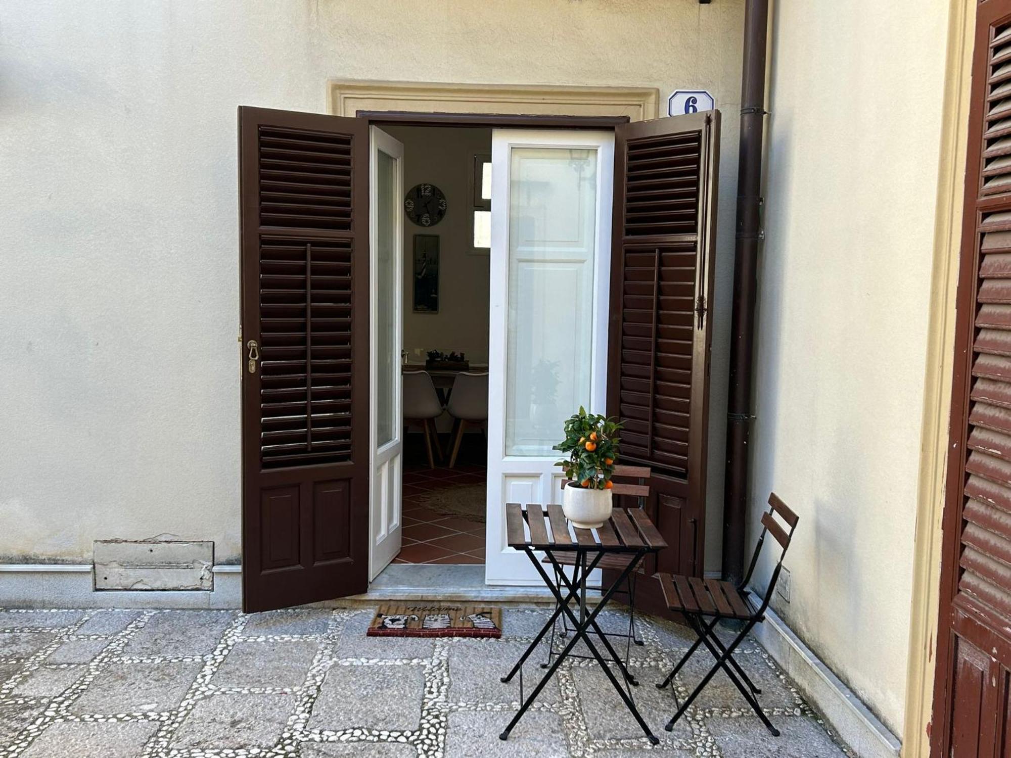 Corte Dei Re Di Palermo Apartment Экстерьер фото